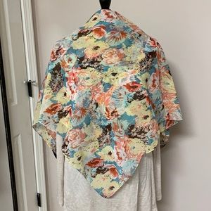 40”x40” square haute hijab